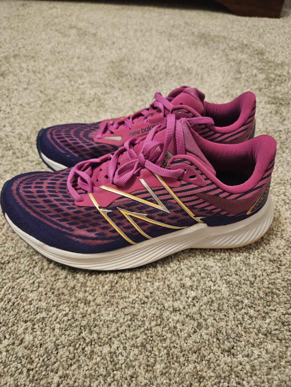 New Balance FuelCell Prism v2